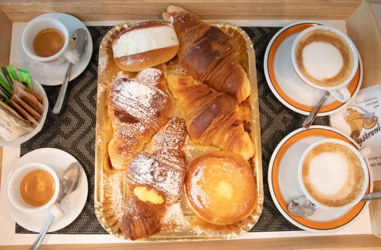 Bed and Breakfast Domus Castroni Pompeo Magno Roma Exterior foto