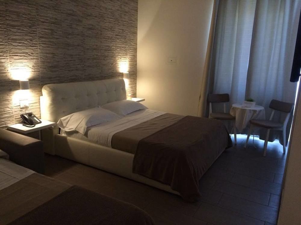 Bed and Breakfast Domus Castroni Pompeo Magno Roma Exterior foto