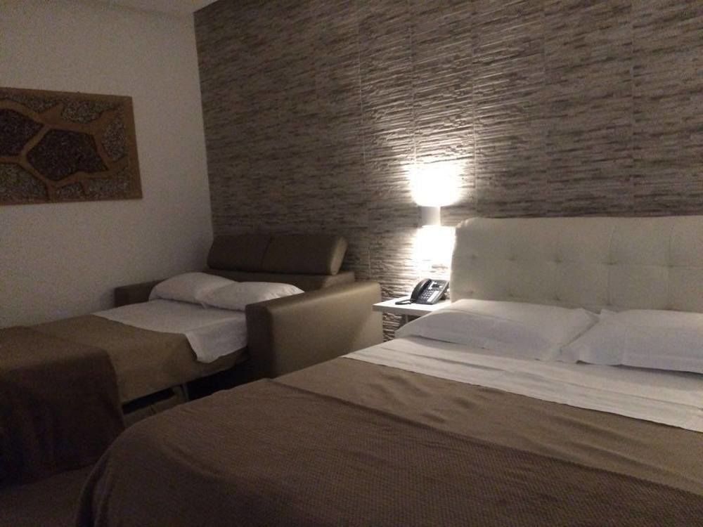 Bed and Breakfast Domus Castroni Pompeo Magno Roma Exterior foto