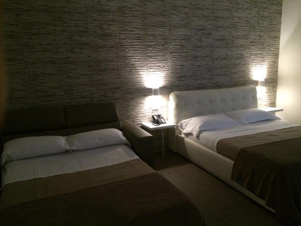 Bed and Breakfast Domus Castroni Pompeo Magno Roma Exterior foto