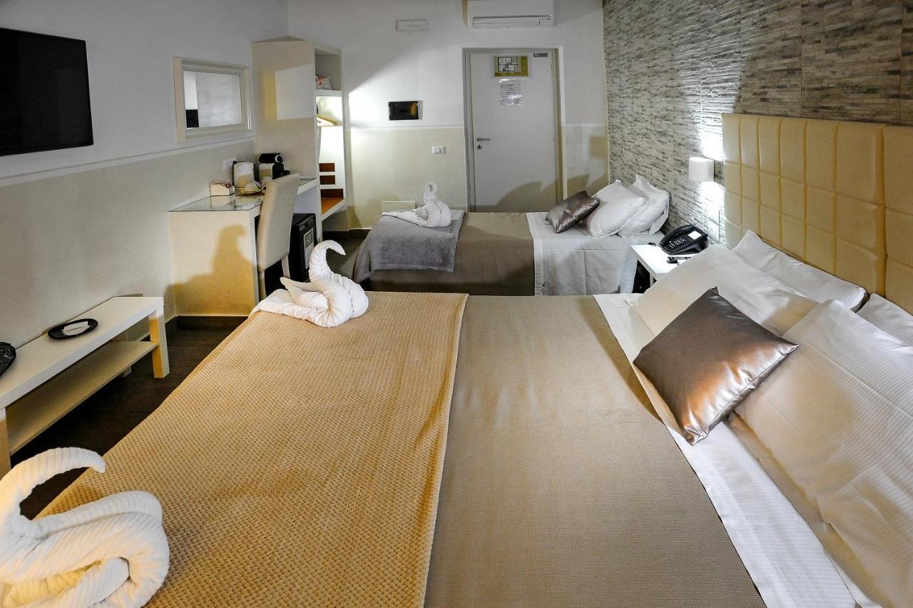 Bed and Breakfast Domus Castroni Pompeo Magno Roma Exterior foto