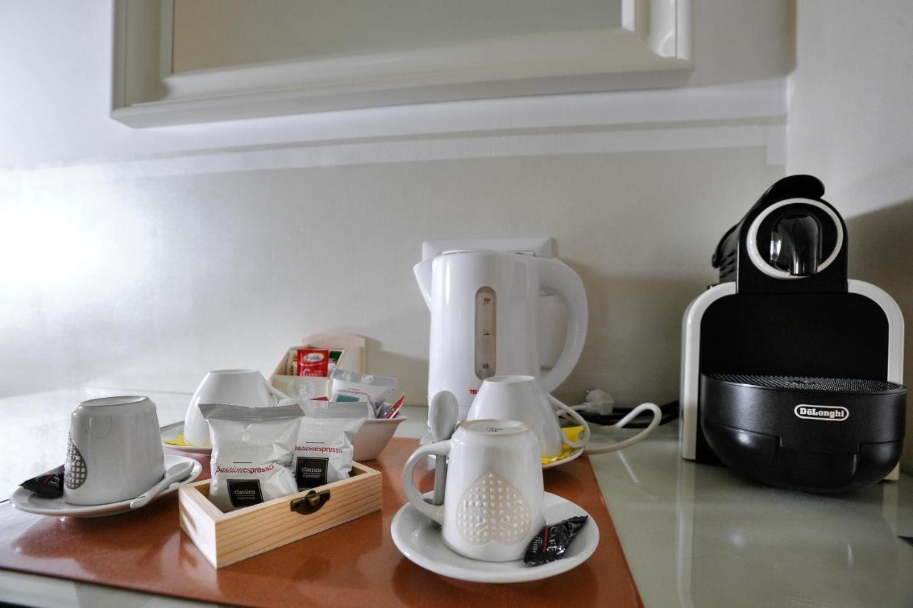 Bed and Breakfast Domus Castroni Pompeo Magno Roma Exterior foto