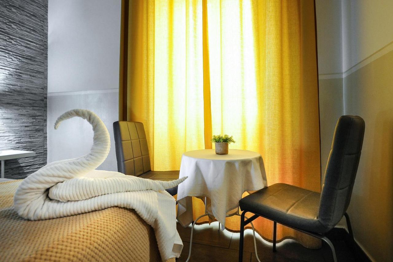 Bed and Breakfast Domus Castroni Pompeo Magno Roma Exterior foto